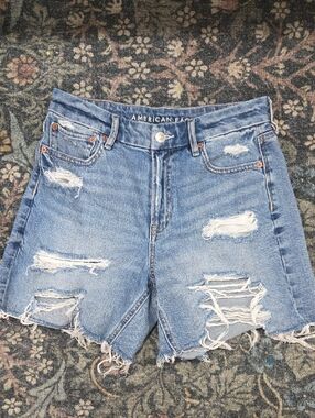 AE 6" Strigid Curvy Ripped Super High-waisted Relaxed Denim Shorts